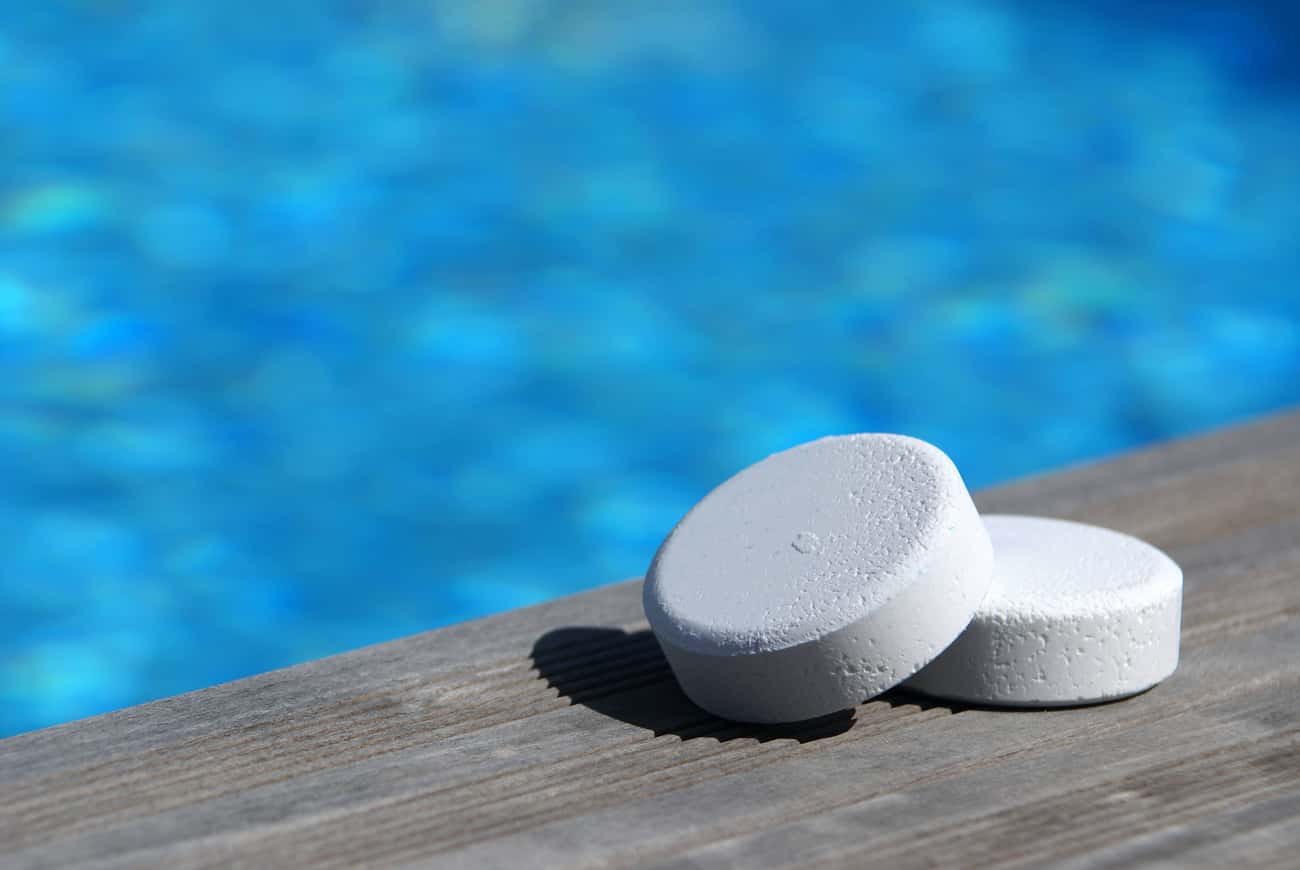 Traitement de l'eau de piscine : le guide